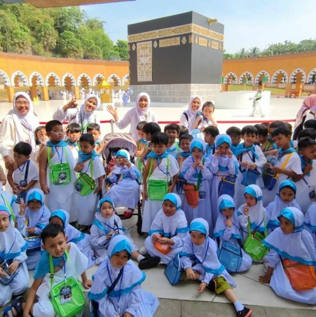 Manasik Haji Raushan Fikr